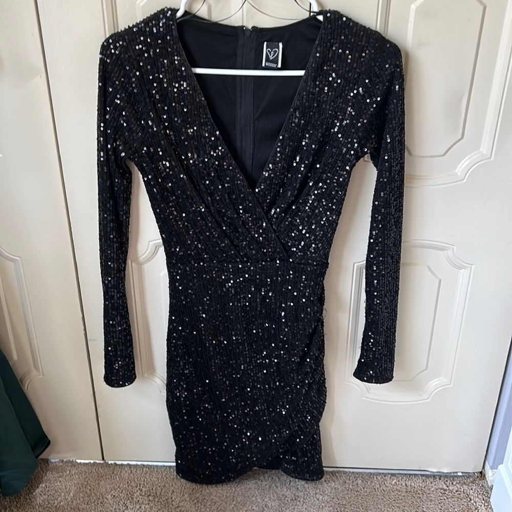 black long sleeve sparkly mini dress
